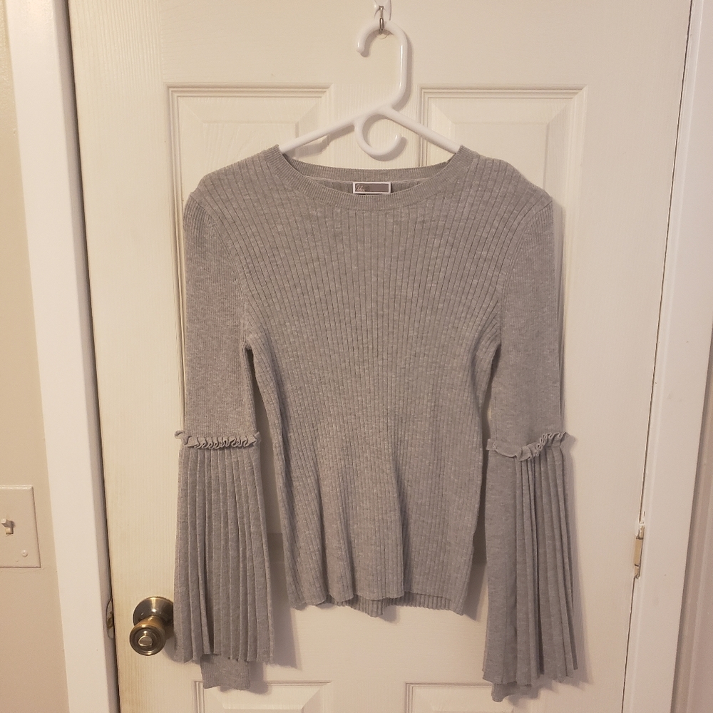 Nordstrom Bell Sleeve sweater 🤍